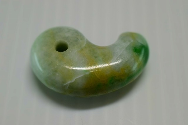 糸魚川産翡翠 勾玉 31mm