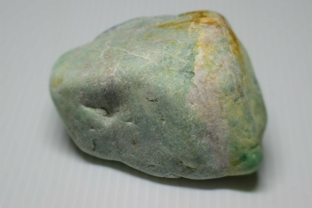 糸魚川産 翡翠原石