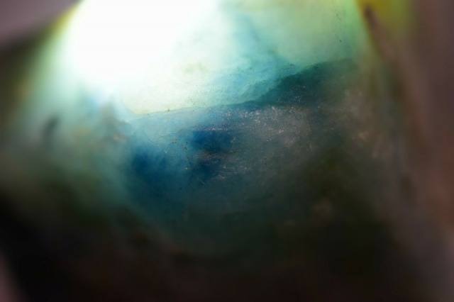 糸魚川産 翡翠原石 青