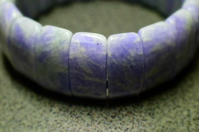 天然翡翠バングル（淡紫灰色・内径58.0mm） 天然翡翠バングル（淡紫灰色・内径58.0mm） レディース