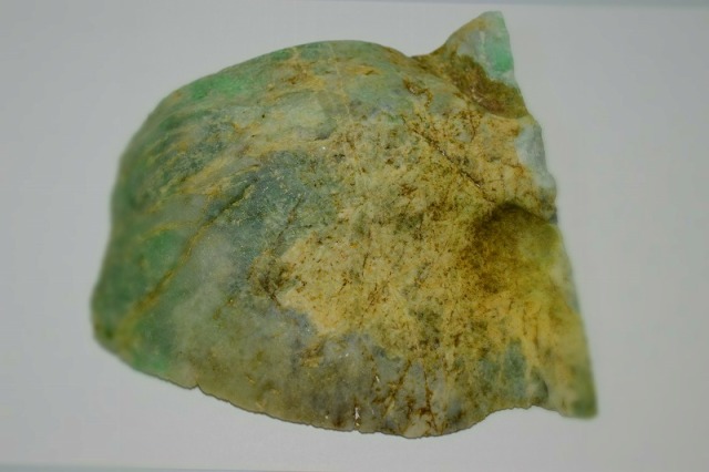 糸魚川産 翡翠原石 板