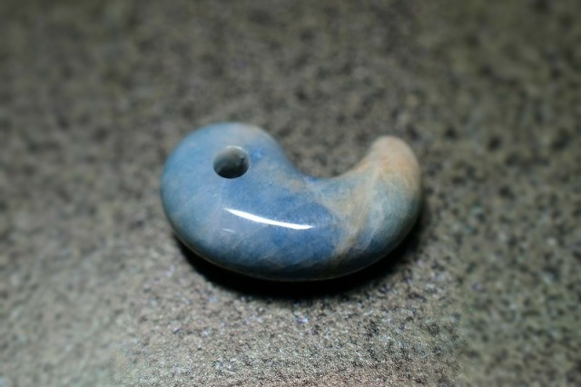 糸魚川産翡翠 勾玉 19mm