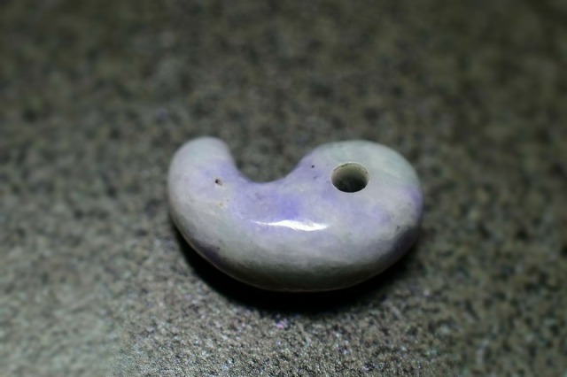 糸魚川産翡翠 勾玉 18mm