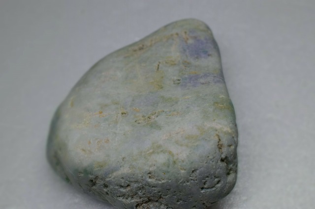 糸魚川 翡翠原石 薄緑 Amazon.co.jp: 糸魚川 翡翠原石 薄緑 Q : ファッション