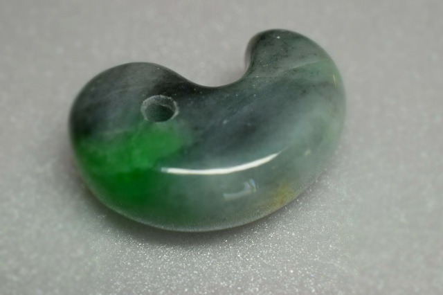 糸魚川産 勾玉 32mm