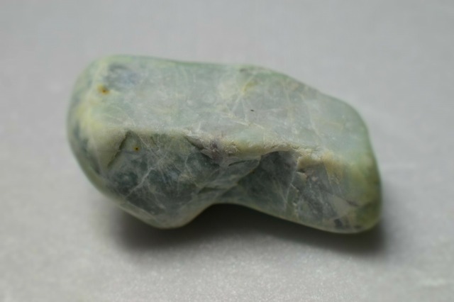 ヒスイ 原石 重さ6kg 糸魚川産 翡翠原石