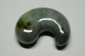 糸魚川産翡翠　勾玉　30mm