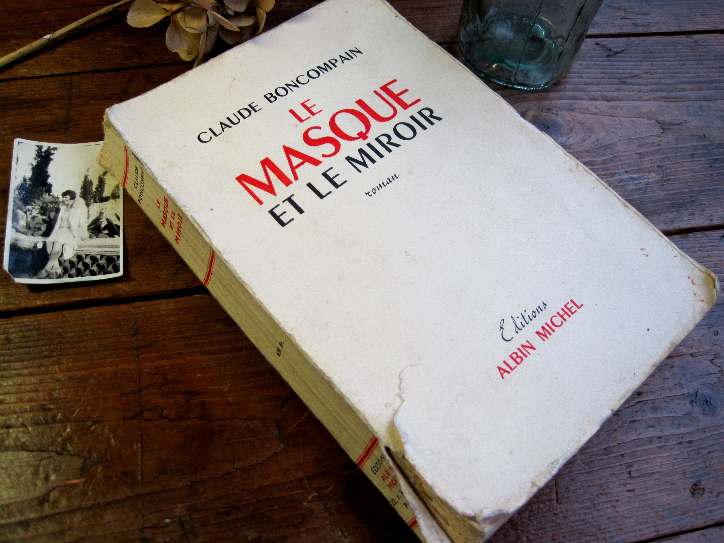 フランスアンティーク　古書　B　１９４６年