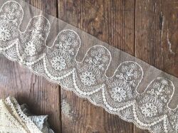 フランスアンティーク,モカ色,レーステープ,手刺繍,ハンドメイド,幅広