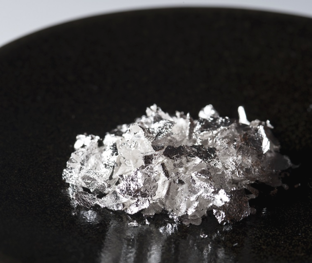食用銀箔　0.03g