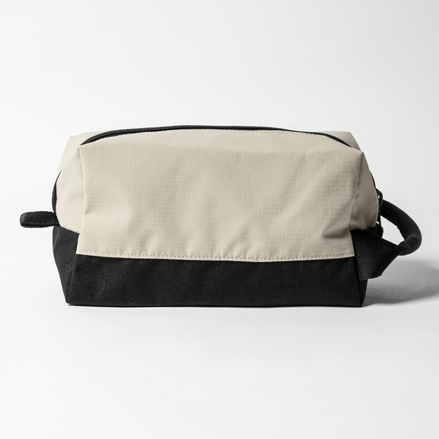 JONES ポーチ　ゴルフ　Dopp Kit ジョンズ　CLUBHAUS JONES ポーチ ゴルフ Dopp Kit ジョンズ CLUBHAUS 人気商品の
