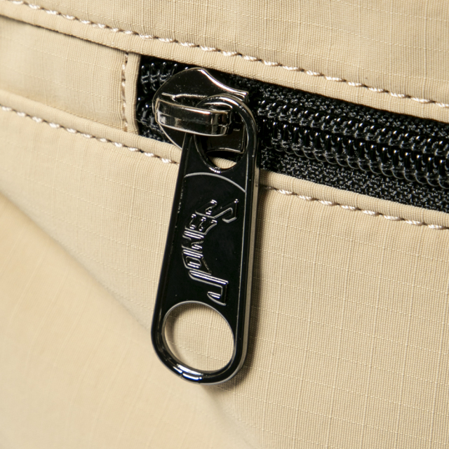JONES(ジョーンズ）- FC - Field Tote （トート）- Beige (ベージュ）
