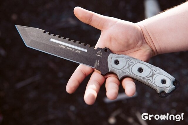 TOPS KNIVES タクティカルナイフ TOPS knives/タクティカル感と重厚感はトップクラスです