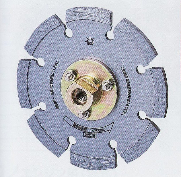 旭ダイヤモンド_フランジ(Ｍ１６用_３点止タイプ）ビス付