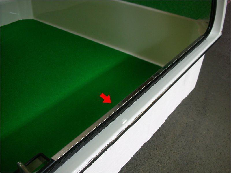 【軽トラ_トラボ用オプション】保冷Fタイプ専用_ステップバー（運転席側）