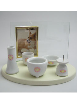 可愛かったペットのご供養に。ペット仏壇の通信販売