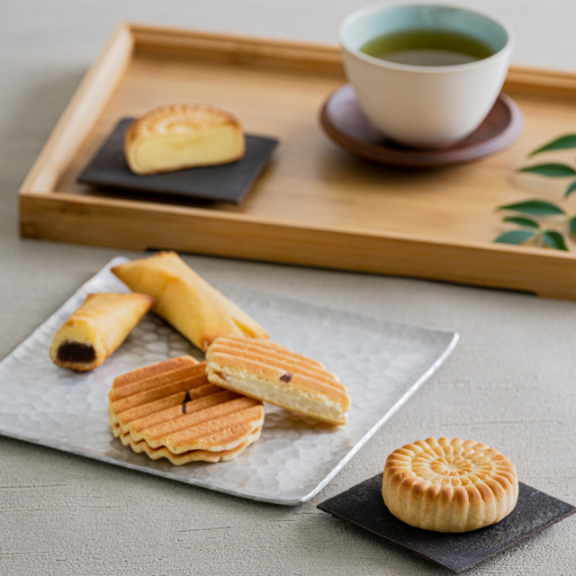 鼓月 銘菓撰詰合せ(プレミアム千寿せんべい5枚、華5個、花洛6個) 13672 銘菓撰詰合せ