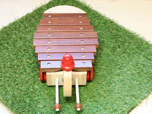 ぶなの木 カメさんシロホン