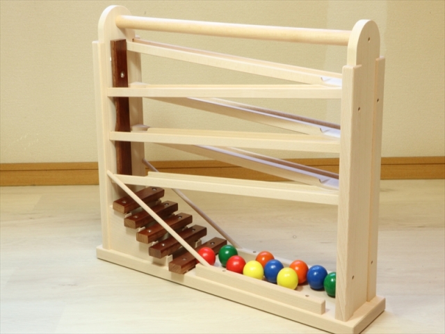 ぶなの木 コロコロシロホン M64