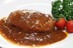 国分牛１００％ハンバーグ（デミ）