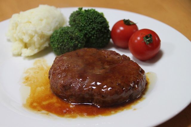 国分牛100％ハンバーグ（和風）