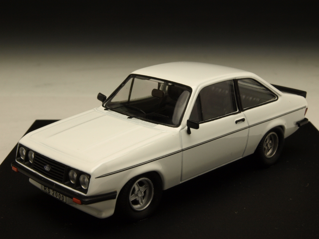 Trofeu/トロフュー フォード エスコート 1-RS2000 ロードカー ダイアモンドホワイト