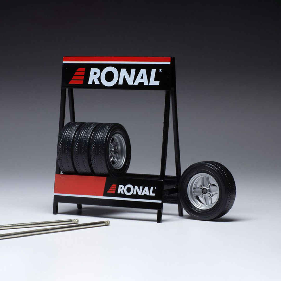 ixo/イクソ  タイヤセット Ronal X シルバー