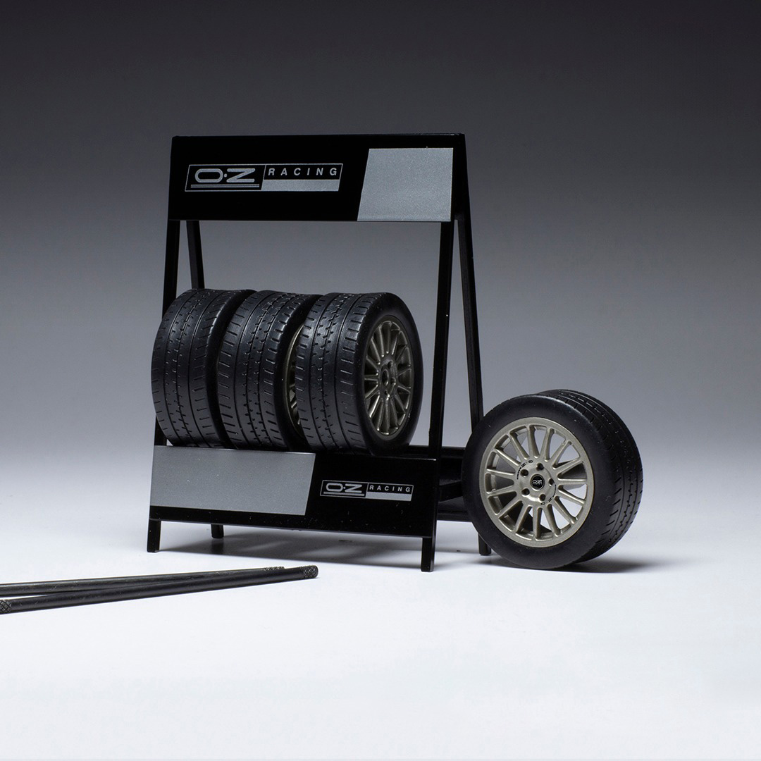 ixo/イクソ  タイヤセット OZ Superturismo WRC シルバー