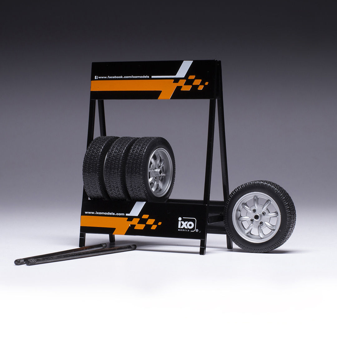 ixo/イクソ タイヤセット サーブ シルバー