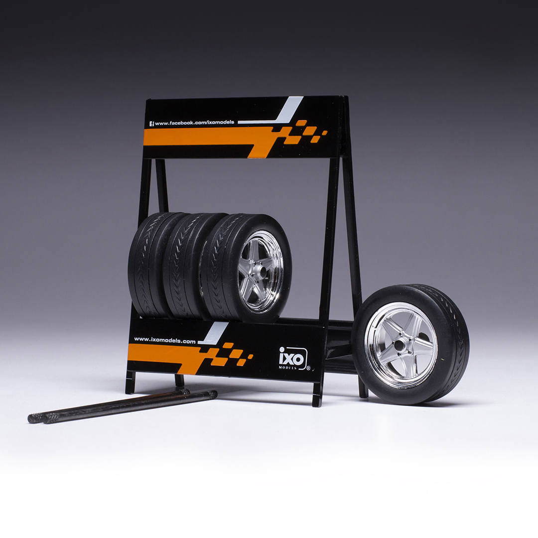 ixo/イクソ タイヤセット Penta シルバー/クローム