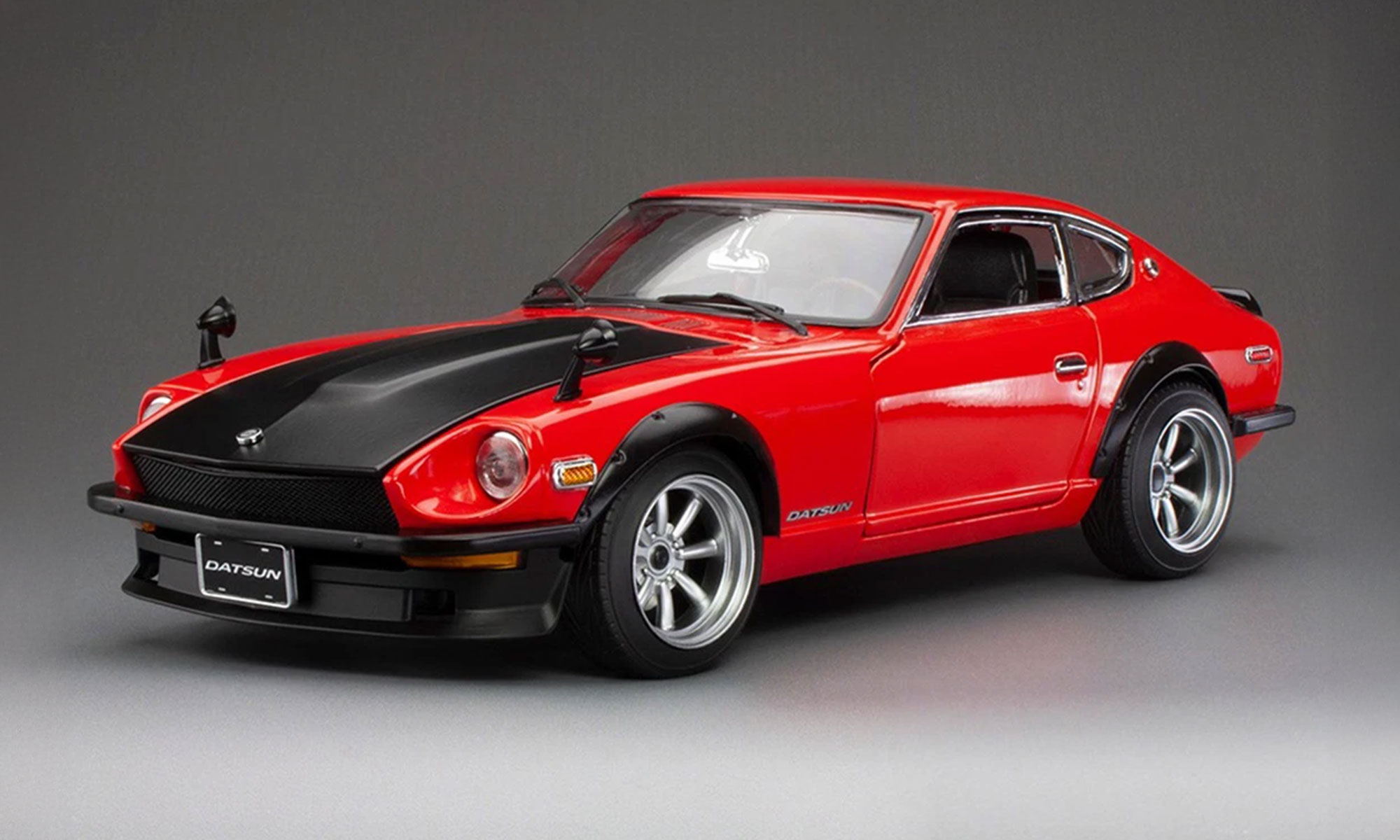 SunStar/サンスター  1971 ダットサン 240Z レッド