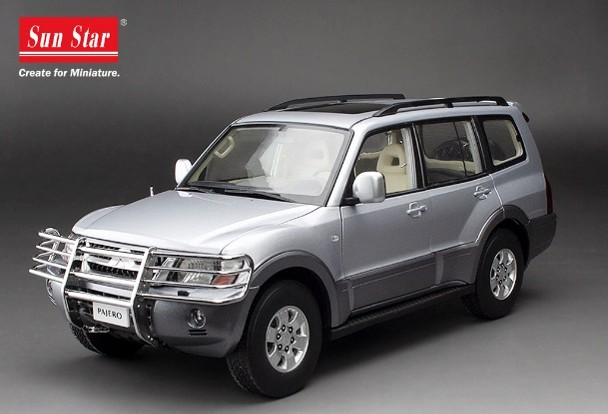 SunStar/サンスター  三菱 パジェロ V73 クールシルバー