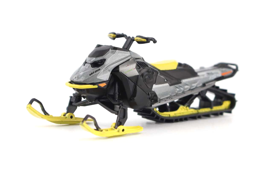 DIECAST MASTERS  Ski-Doo スノーモービルSUMMIT　エキスパート