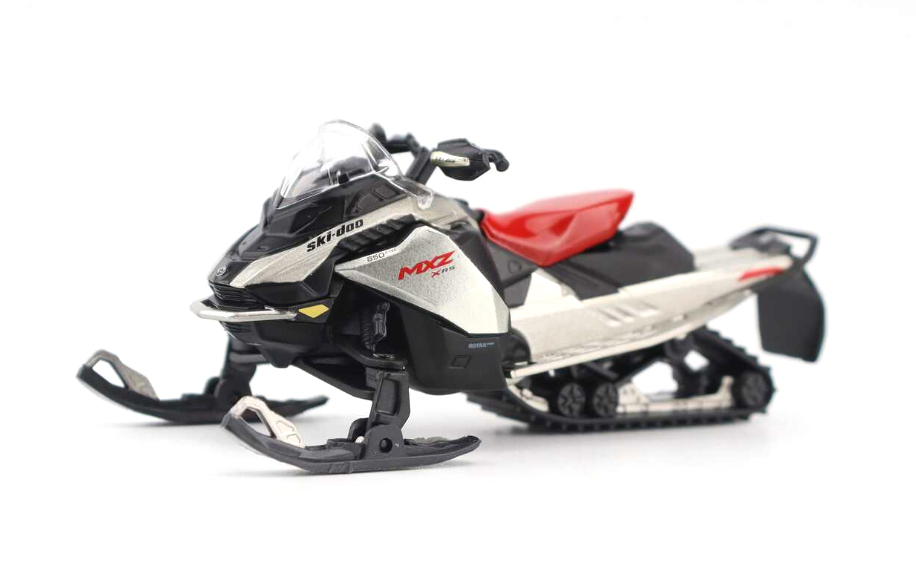 DIECAST MASTERS  Ski-Doo　MXZ　X-RS