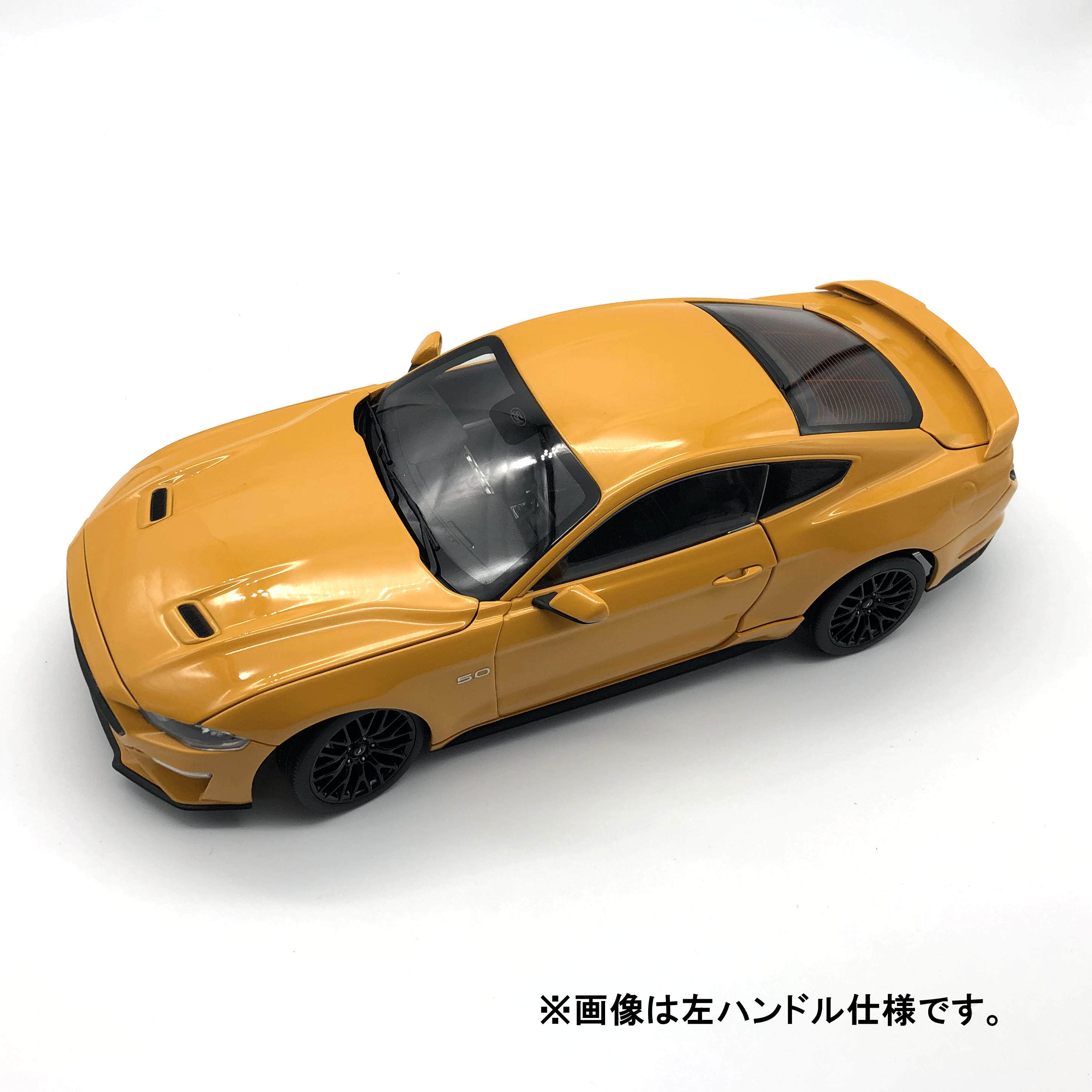 DIECAST MASTERS フォード マスタング GT 2019 右ハンドル オレンジ