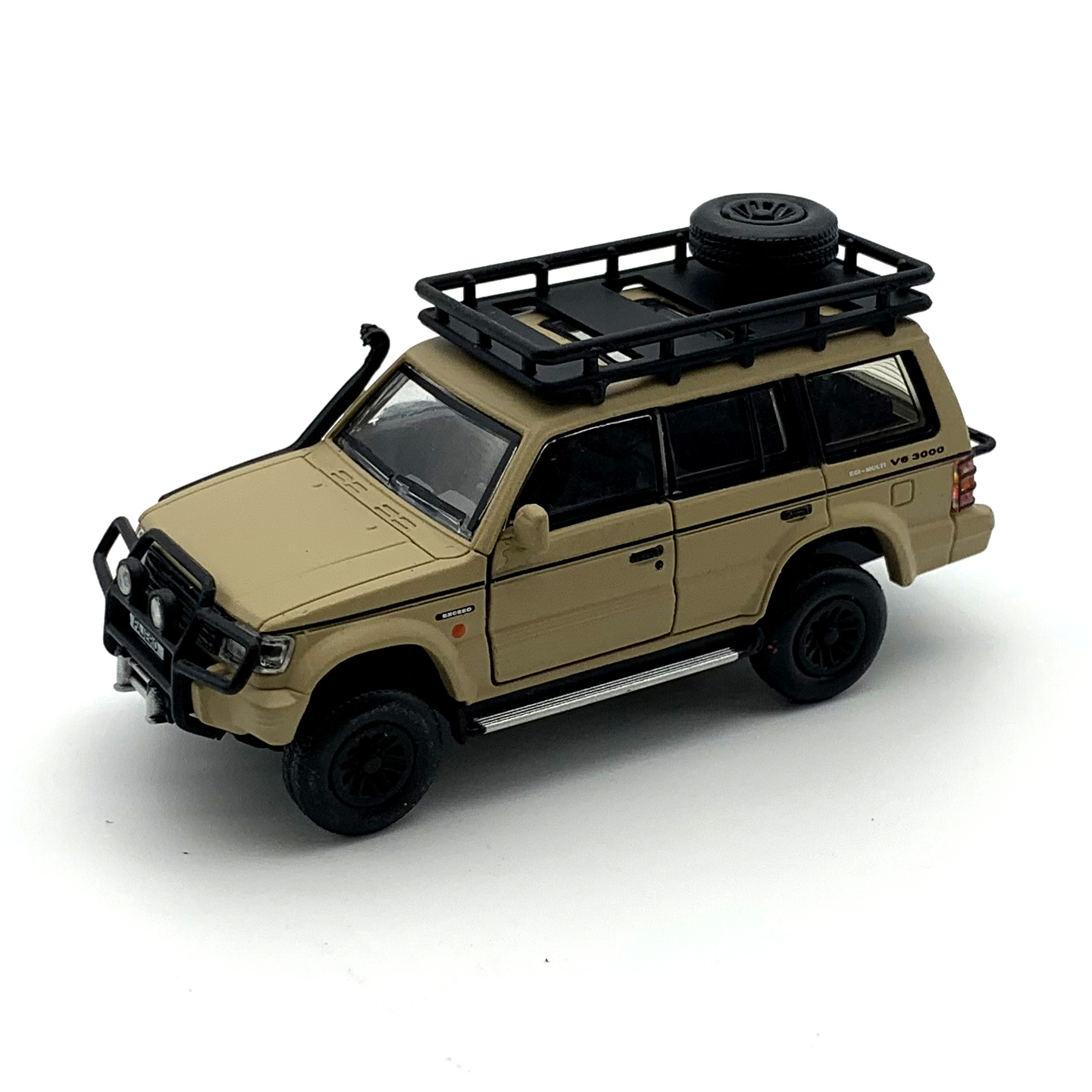 BM CREATIONS 三菱 パジェロ 2nd Generation マットアイボリー Jungle pack  LHD