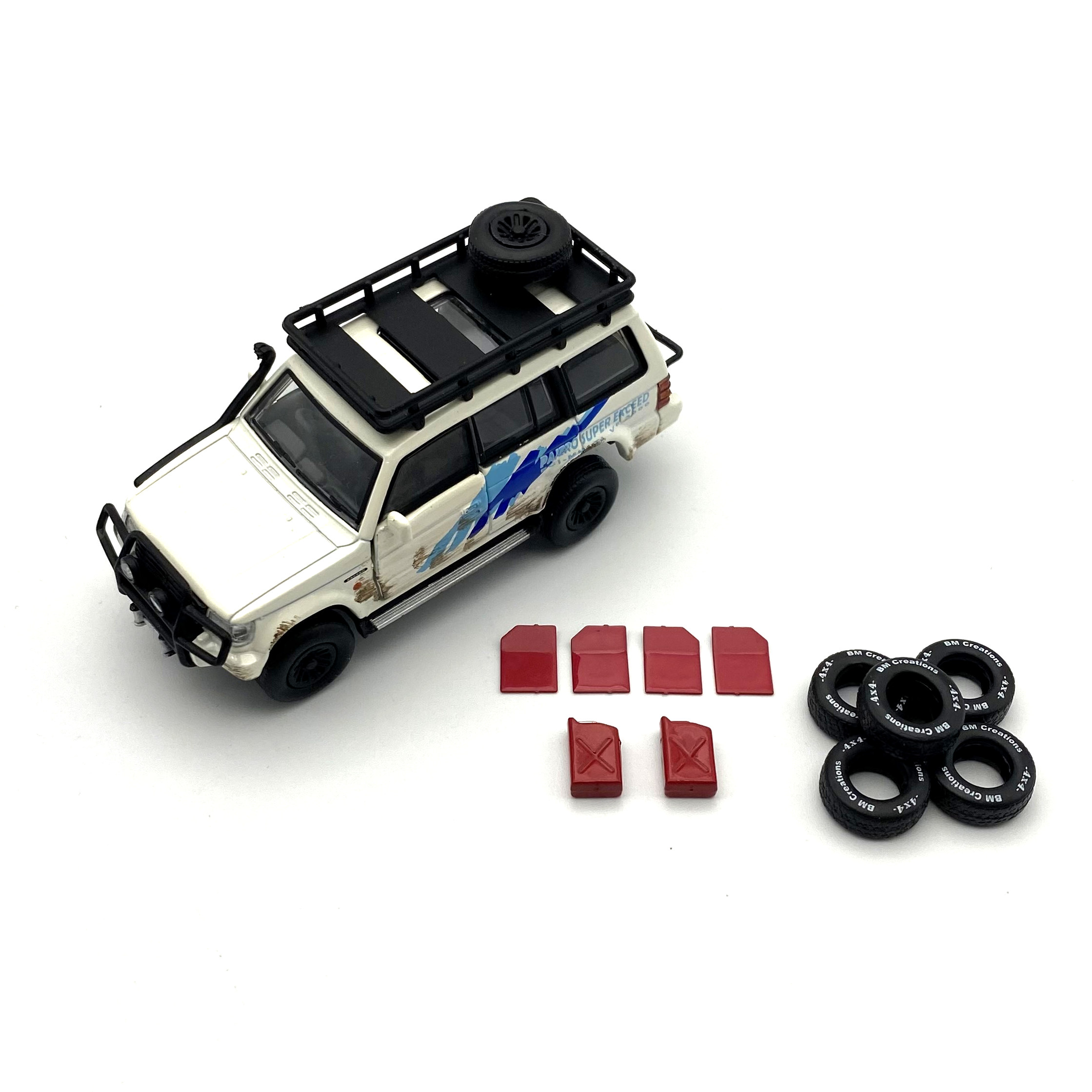 BM CREATIONS 三菱  パジェロ  2nd gen Jungle pack RHD ホワイト