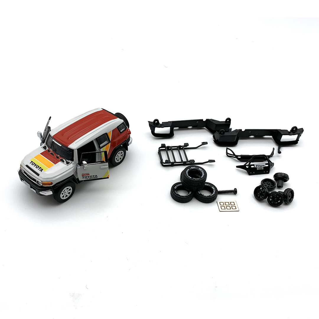 BM CREATIONS トヨタ FJ Cruiser 2015 ホワイト LHD