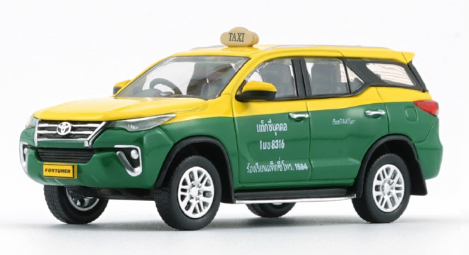 BM CREATIONS  トヨタ　フォーチュナー 2018 タクシー　タイ  RHD