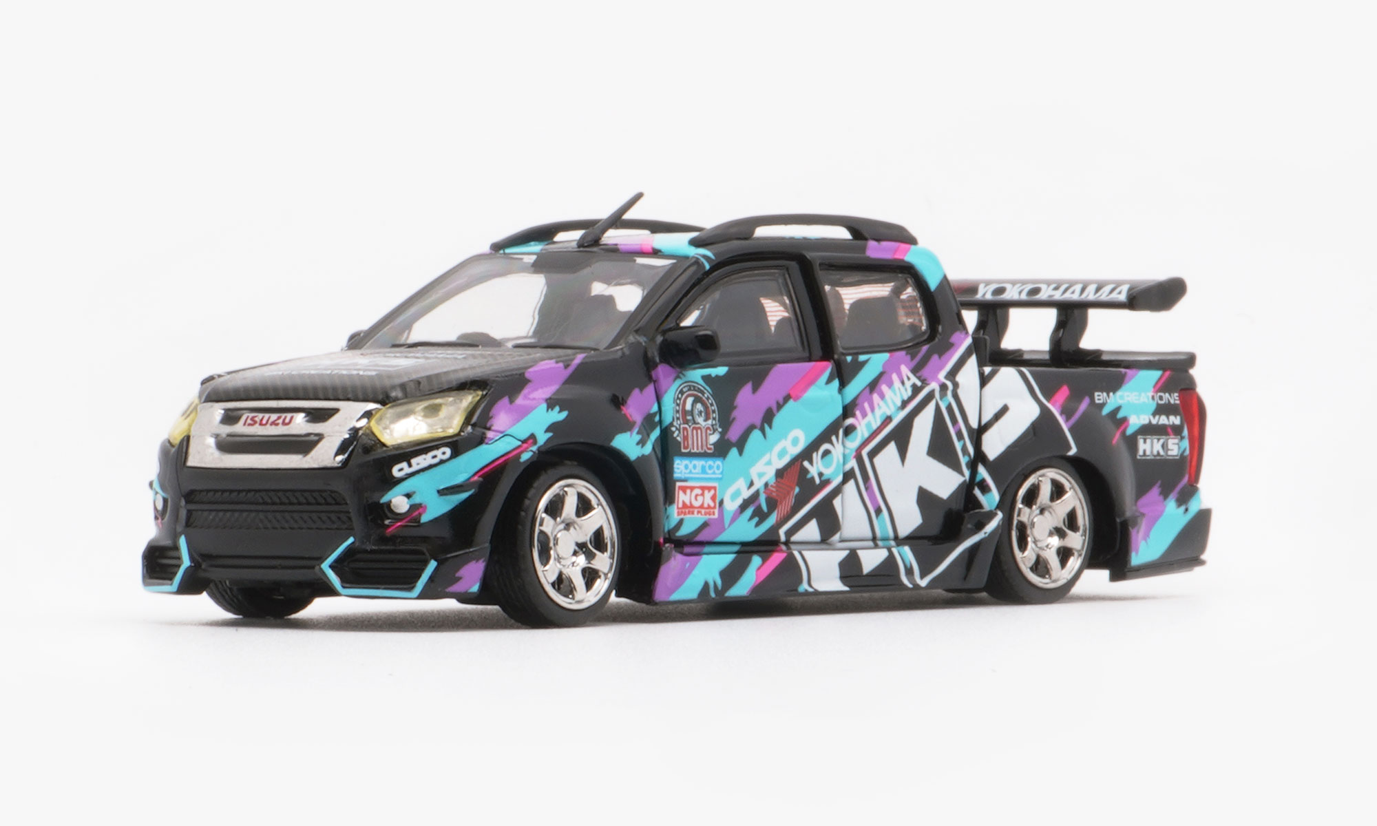 BM CREATIONS  いすゞ　D-Max　2018年　 Low Rider HKS  RHD 