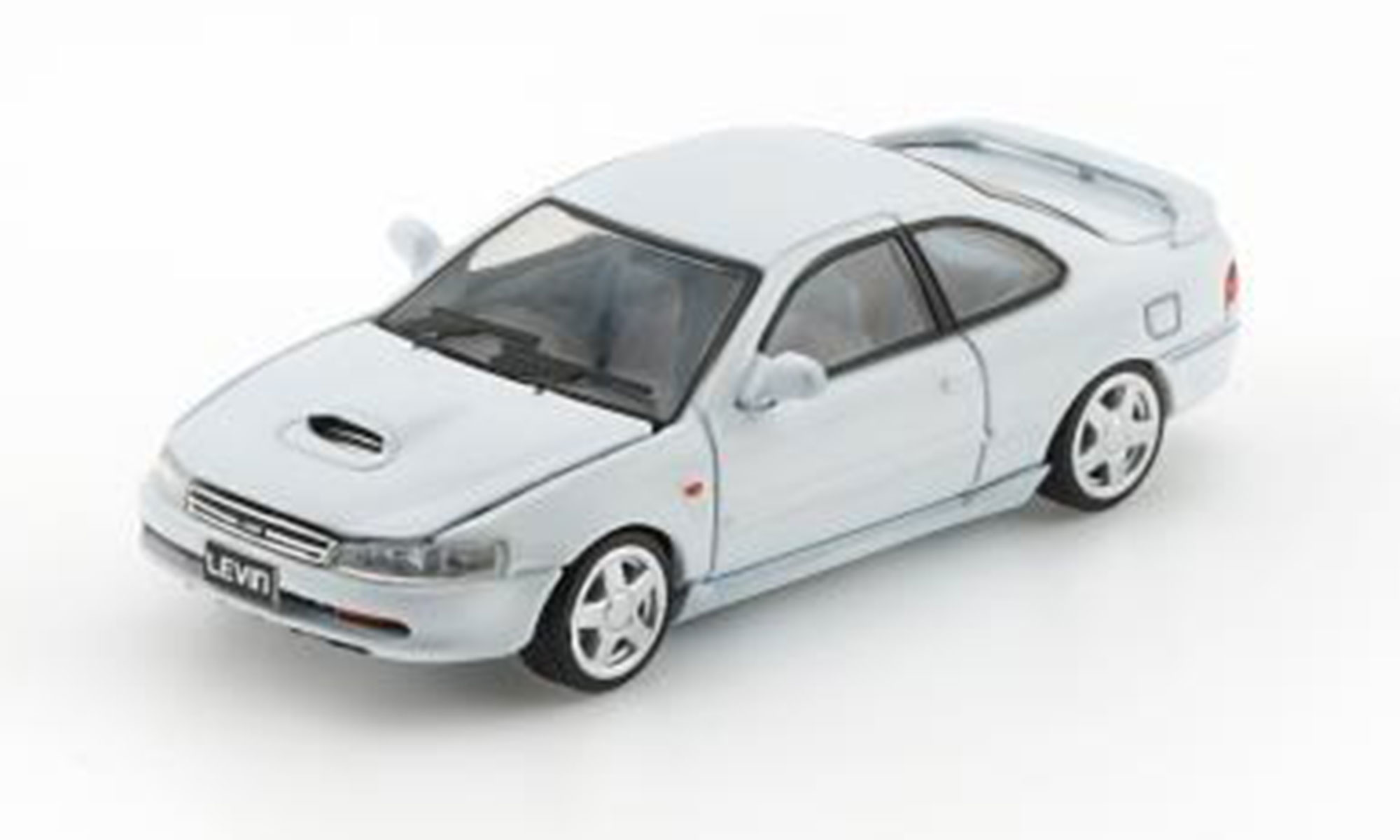 BM CREATIONS  トヨタ レビン101 ホワイト RHD (ターボ用ボンネット/エンジン/NA用エンジンカバー/フィルター付)