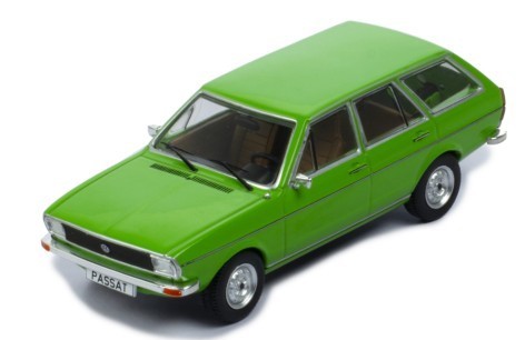 ixo/イクソ  VW パサート ヴァリアント LS B1 1975 グリーン