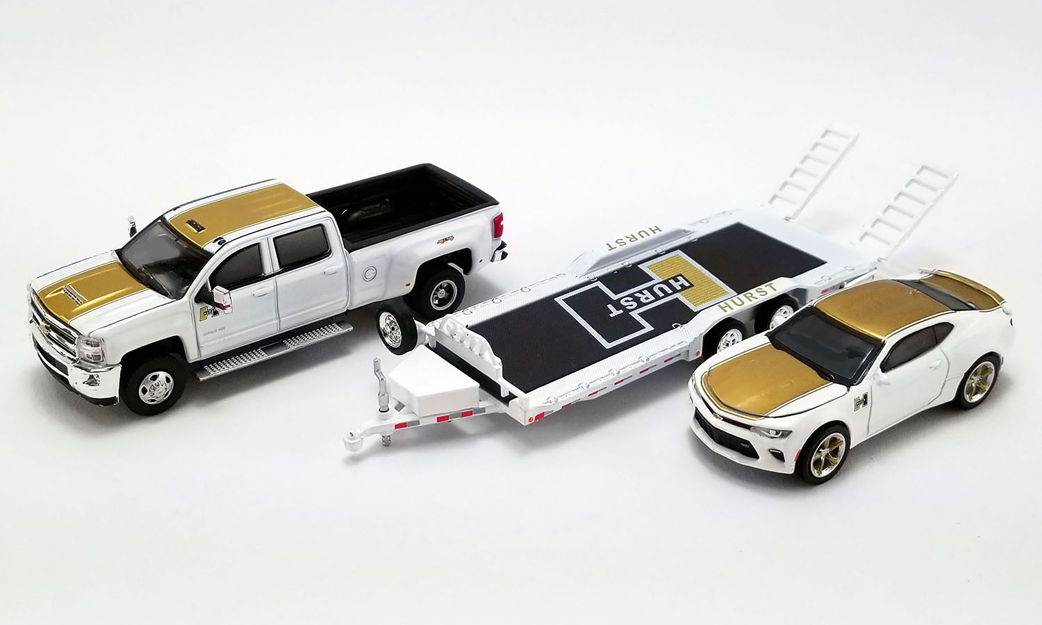 ACME/アクメ 2018 シボレー 3500 DUALLY WITH 2018 シボレー カマロSS WITH HD トレーラー