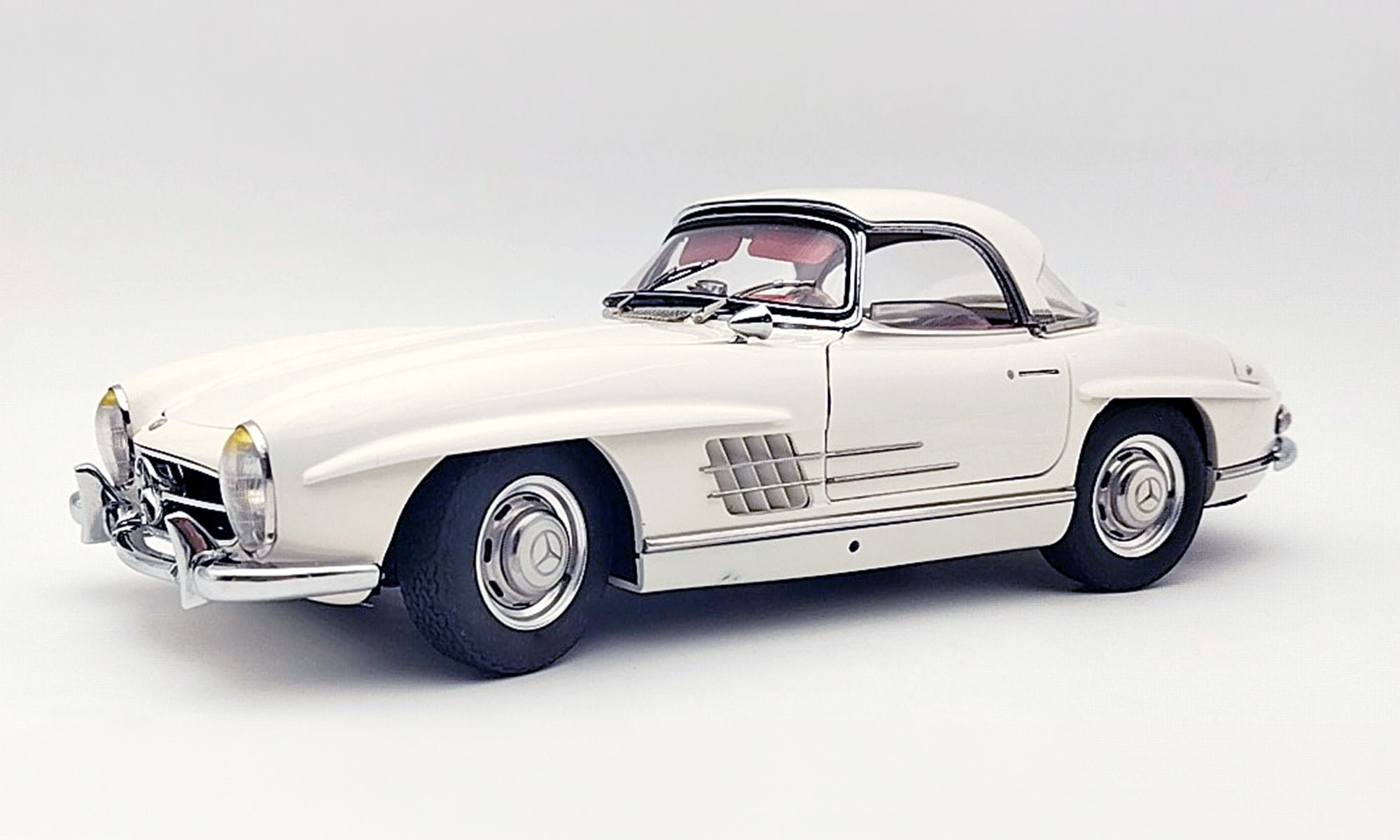 CMC/シーエムシー  メルセデスベンツ 300SL W198 ハードトップ ホワイト/レッド1500台限定