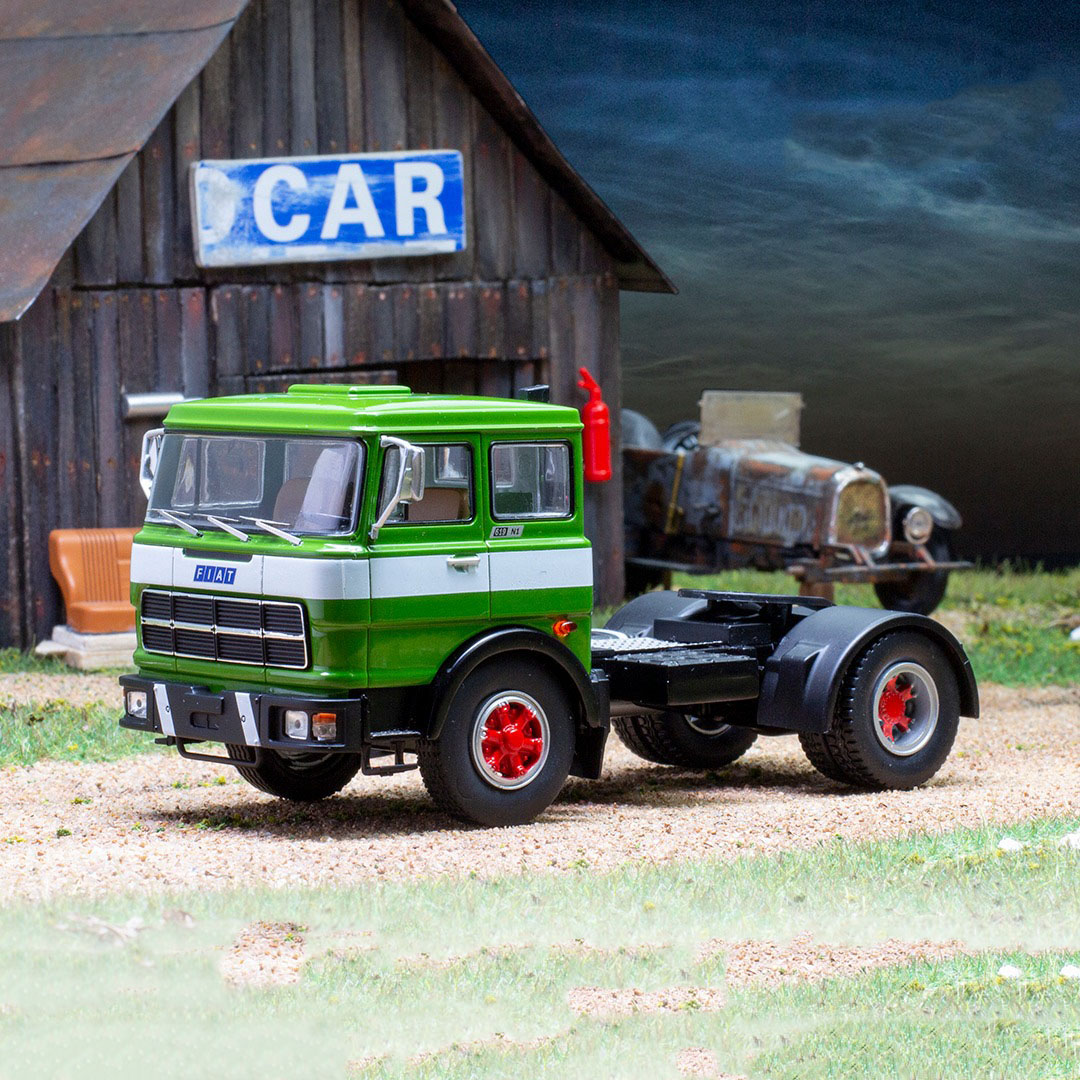 ixo/イクソ フィアット 619 N1 1980　グリーン/ホワイト