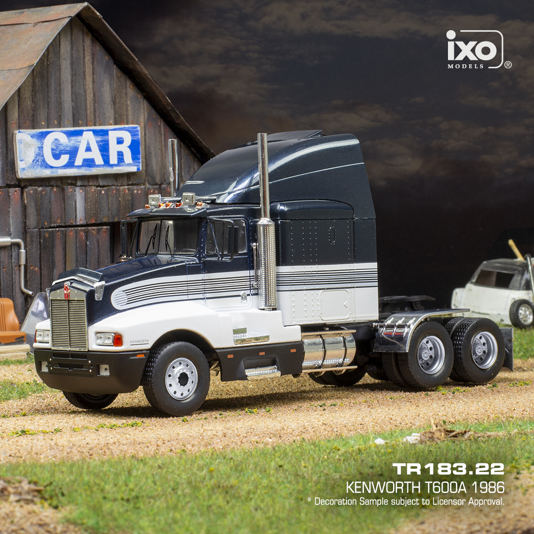 ixo/イクソ  ケンワース T600A 86　ブラック/ホワイト