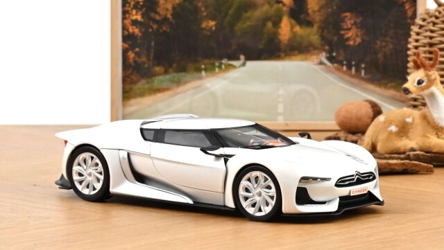 NOREV シトロエン GT 1/18 パリモーターショー Citroen GT Paris Concept Gran Turismo Norev 1/18