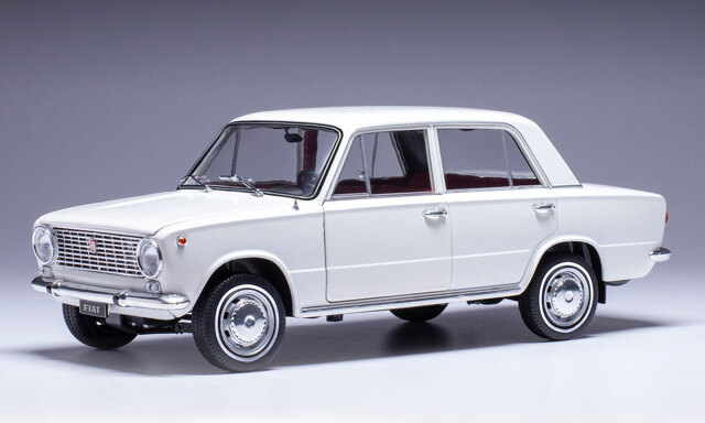 ixo/イクソ  フィアット 124 1970 ホワイト