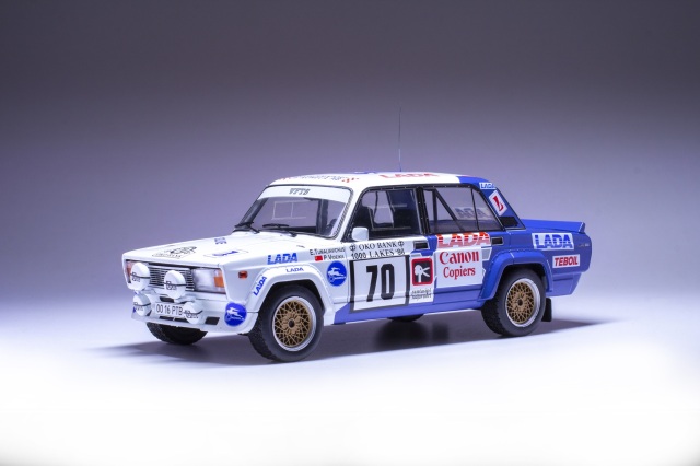 ixo/イクソ ラーダ 2105 VFTS 1986年1000湖ラリー #70 E