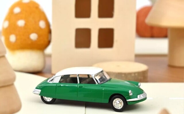 NOREV/ノレブ  シトロエン DS 19 1958 グリーン/ホワイトルーフ